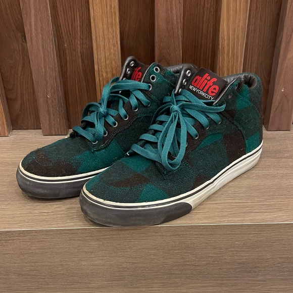 Alife nyc high-top checkered sneakers. - Picture 2 of 9